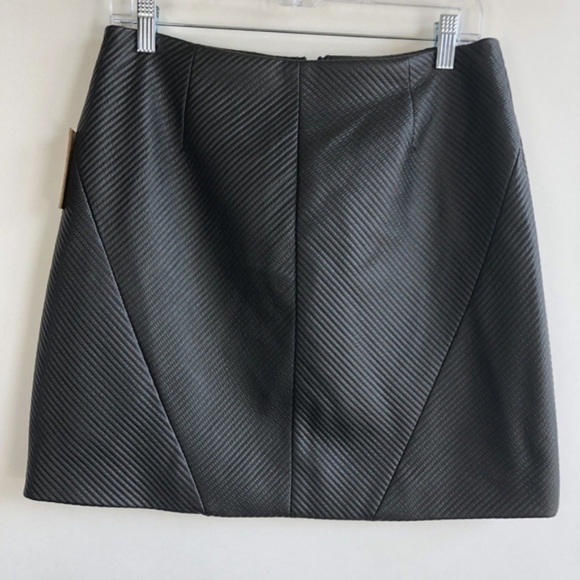 NWT Rachel Roy Faux Leather Skirt - Picture 2 of 4